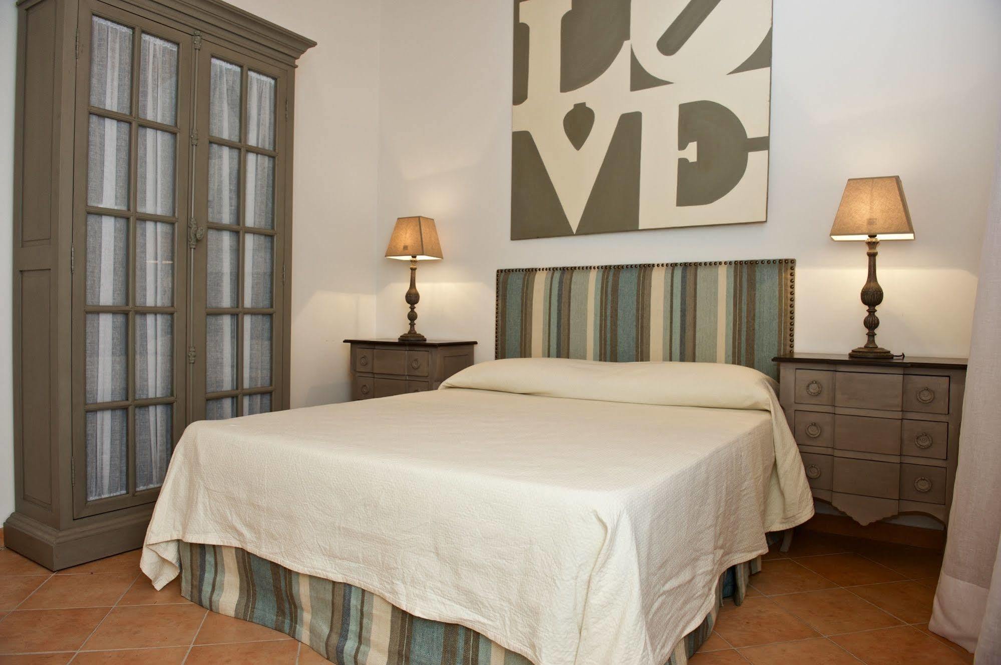 Li Casi Bianchi Apartment San Teodoro  Exterior photo